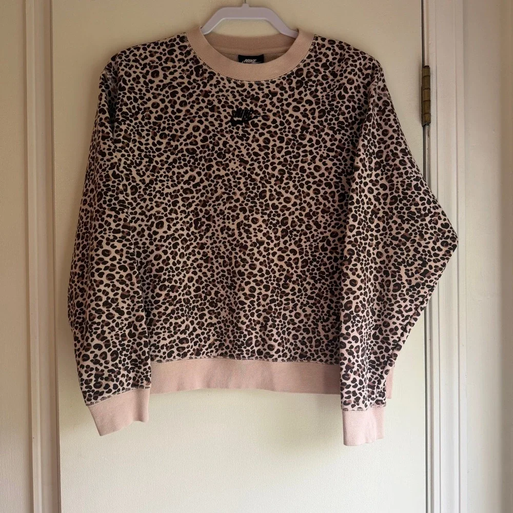 Nike Womens Leopard Print Crewneck Sweatshirt Tan Brown XS Fleece Futura Logo